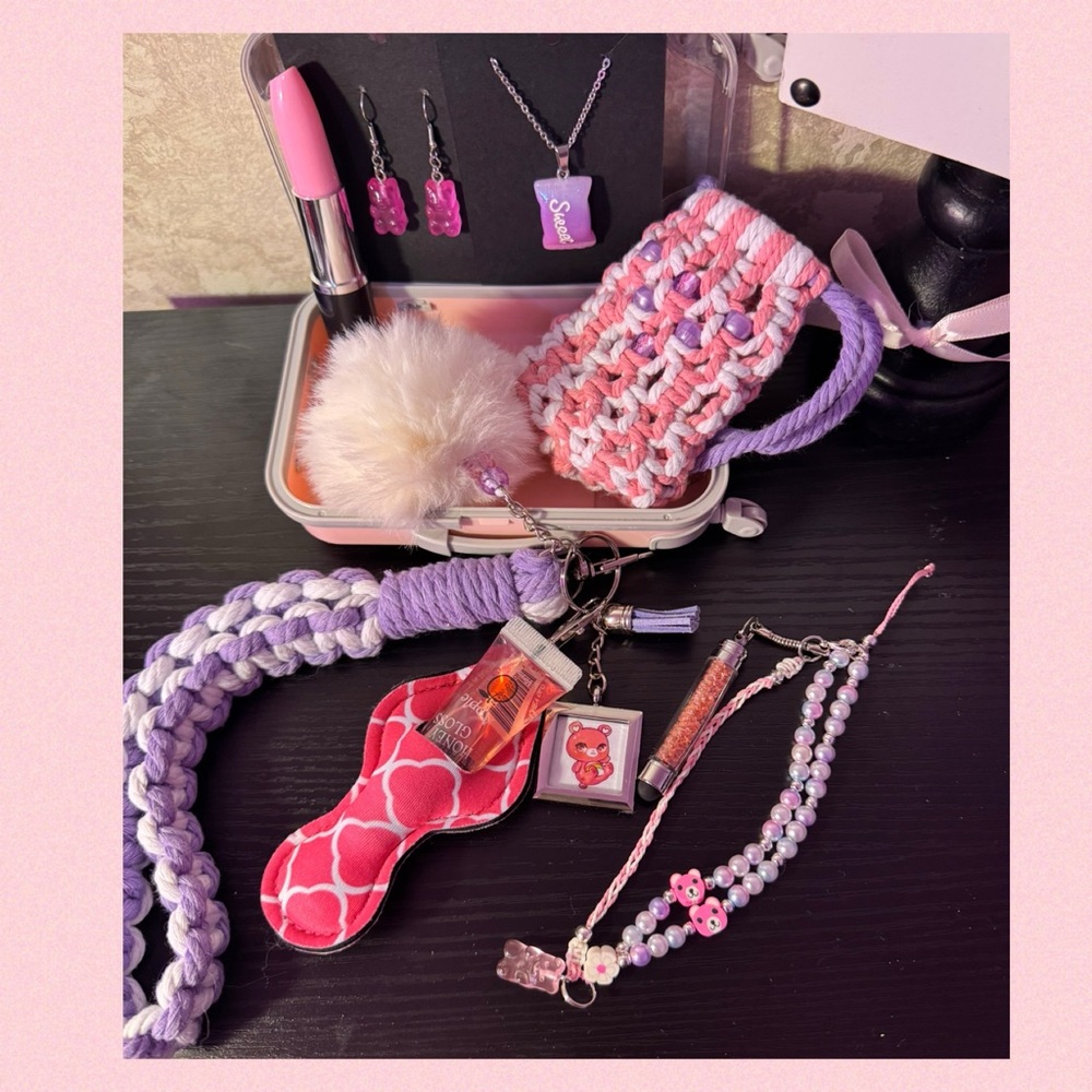 Keychain/Accessory Gift Set
